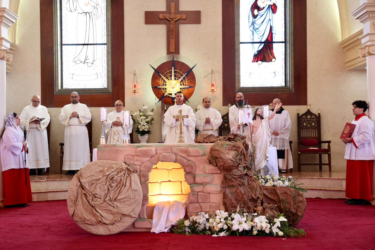 Madar Al-Saa Images 0.4211808559905357