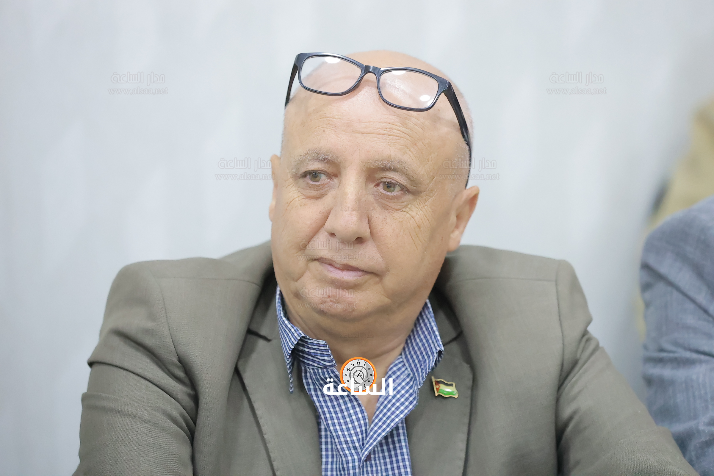 Madar Al-Saa Images 0.9604725378087012