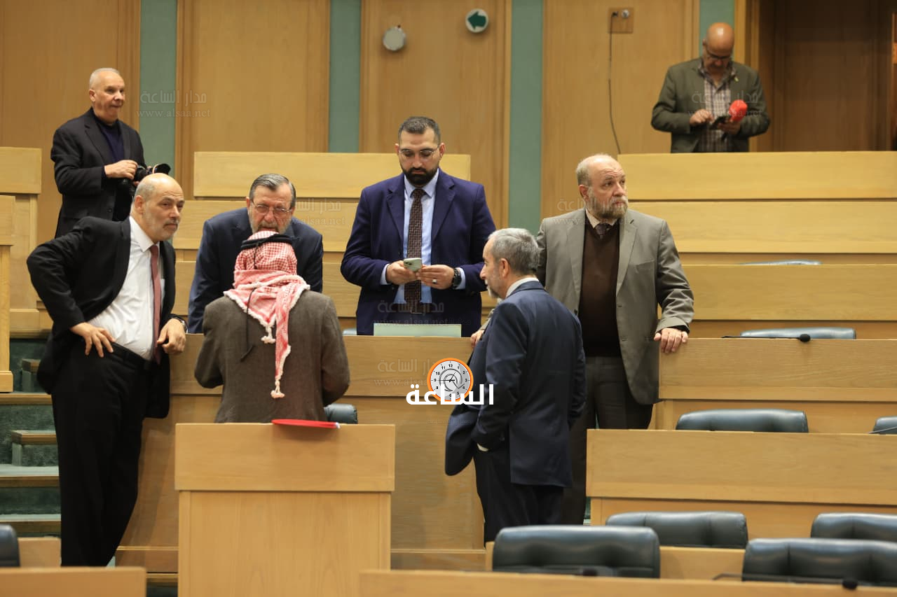 Madar Al-Saa Images 0.9630965666968062