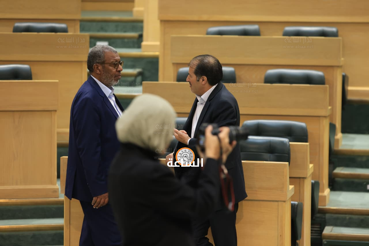 Madar Al-Saa Images 0.3807209765680418