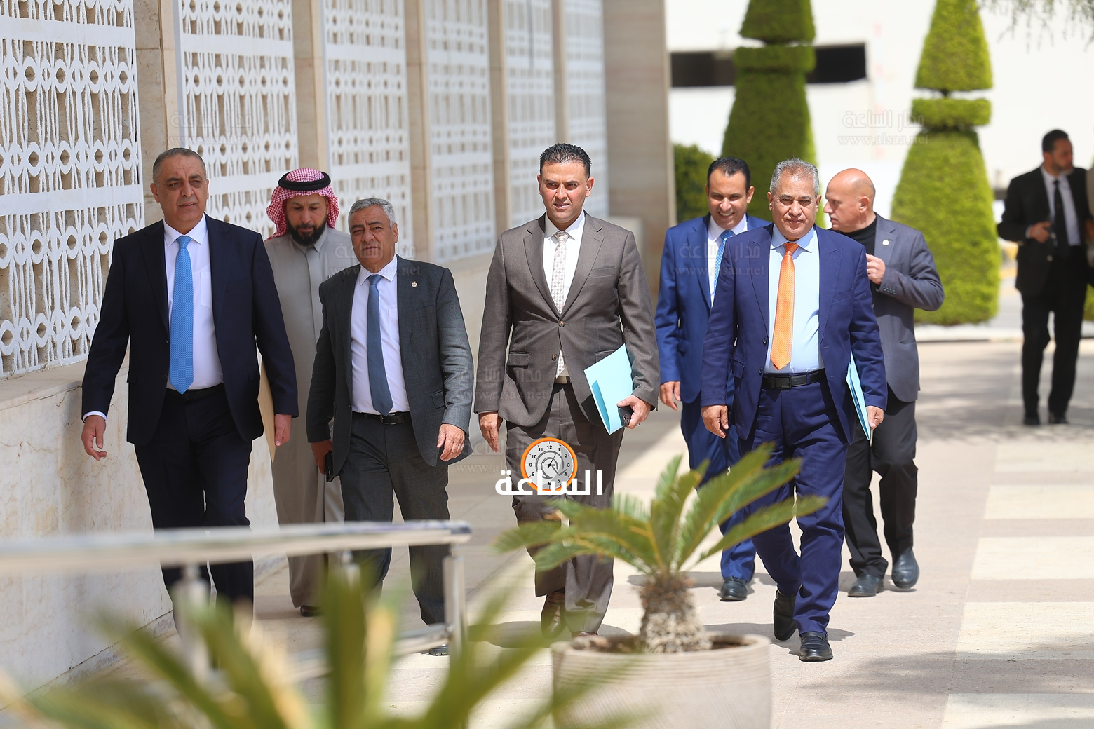 Madar Al-Saa Images 0.848466624662378