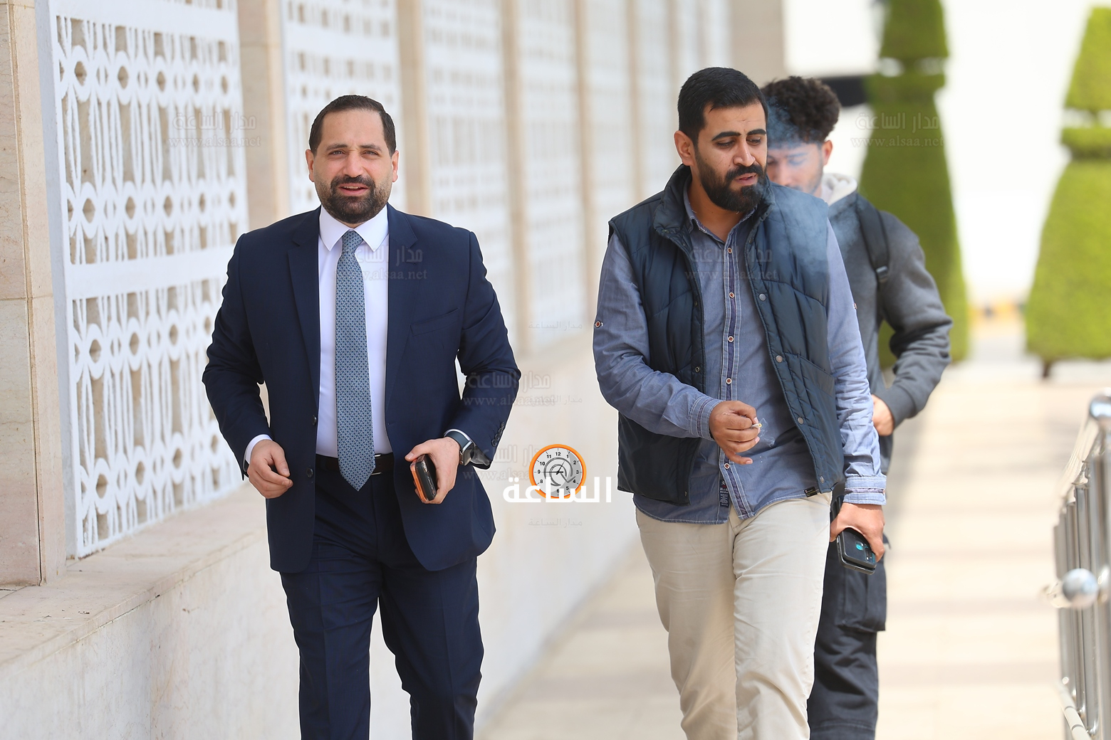 Madar Al-Saa Images 0.8850596602699529