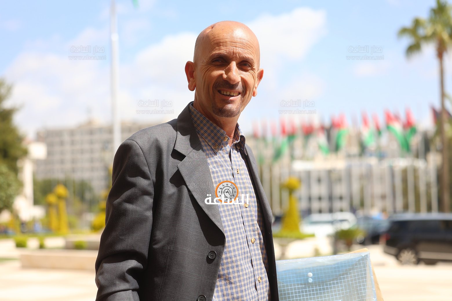 Madar Al-Saa Images 0.48852765203974213