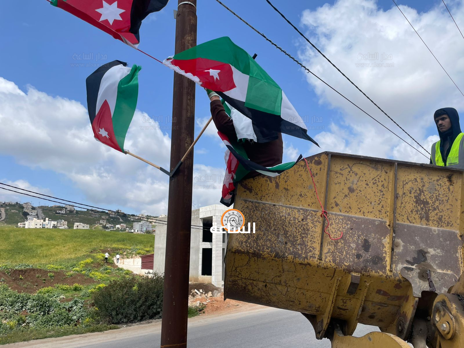 Madar Al-Saa Images 0.16822271079005735