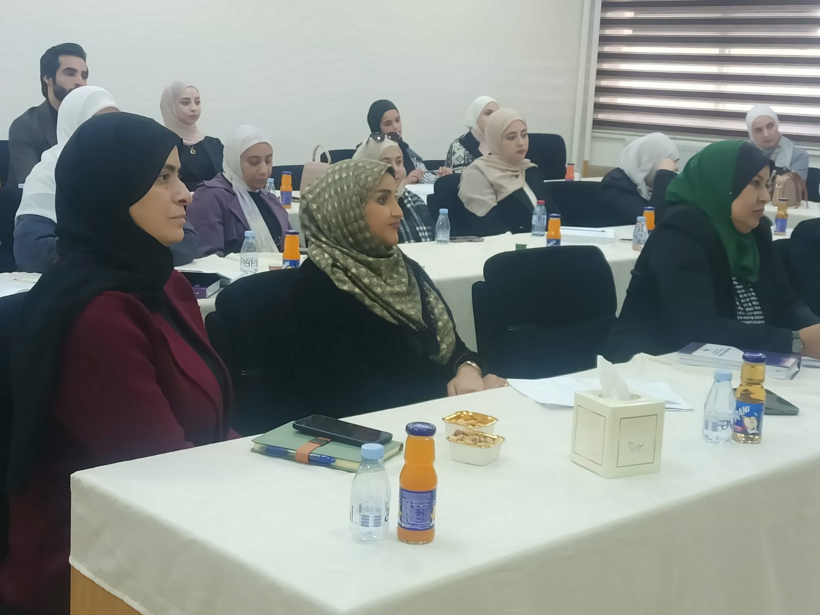 Madar Al-Saa Images 0.7092132428143275