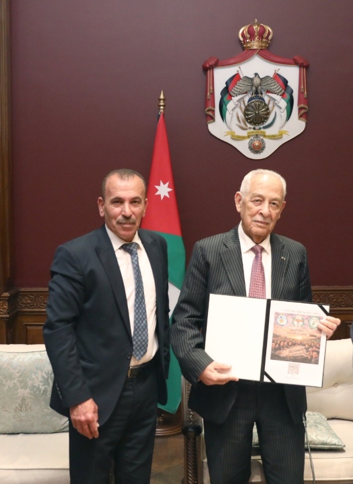 Madar Al-Saa Images 0.40473623655125357