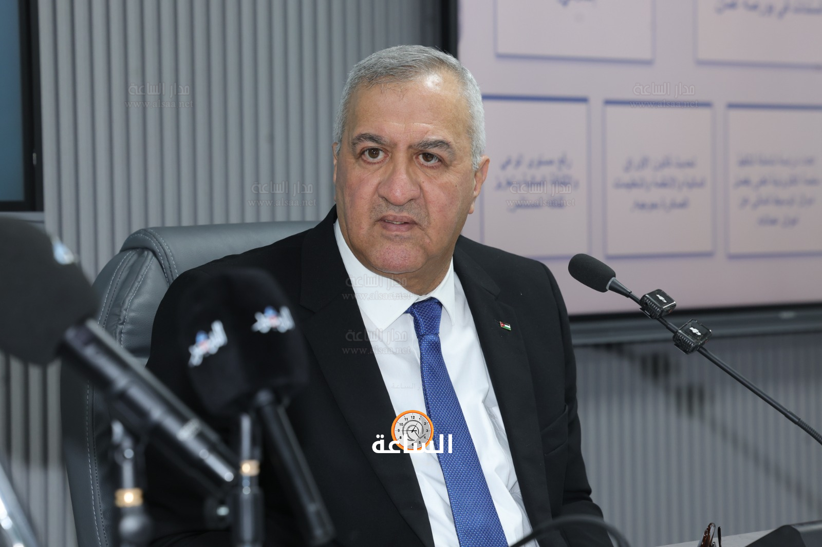 Madar Al-Saa Images 0.5027187051137695