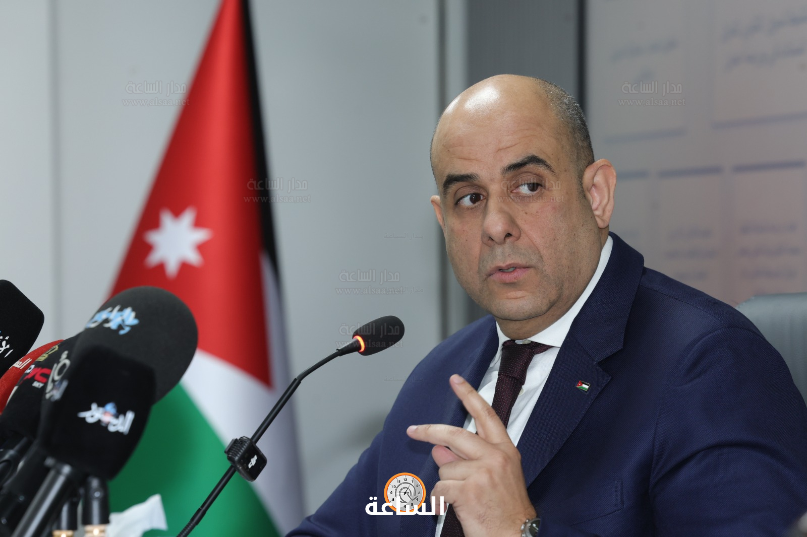 Madar Al-Saa Images 0.13416025826757738