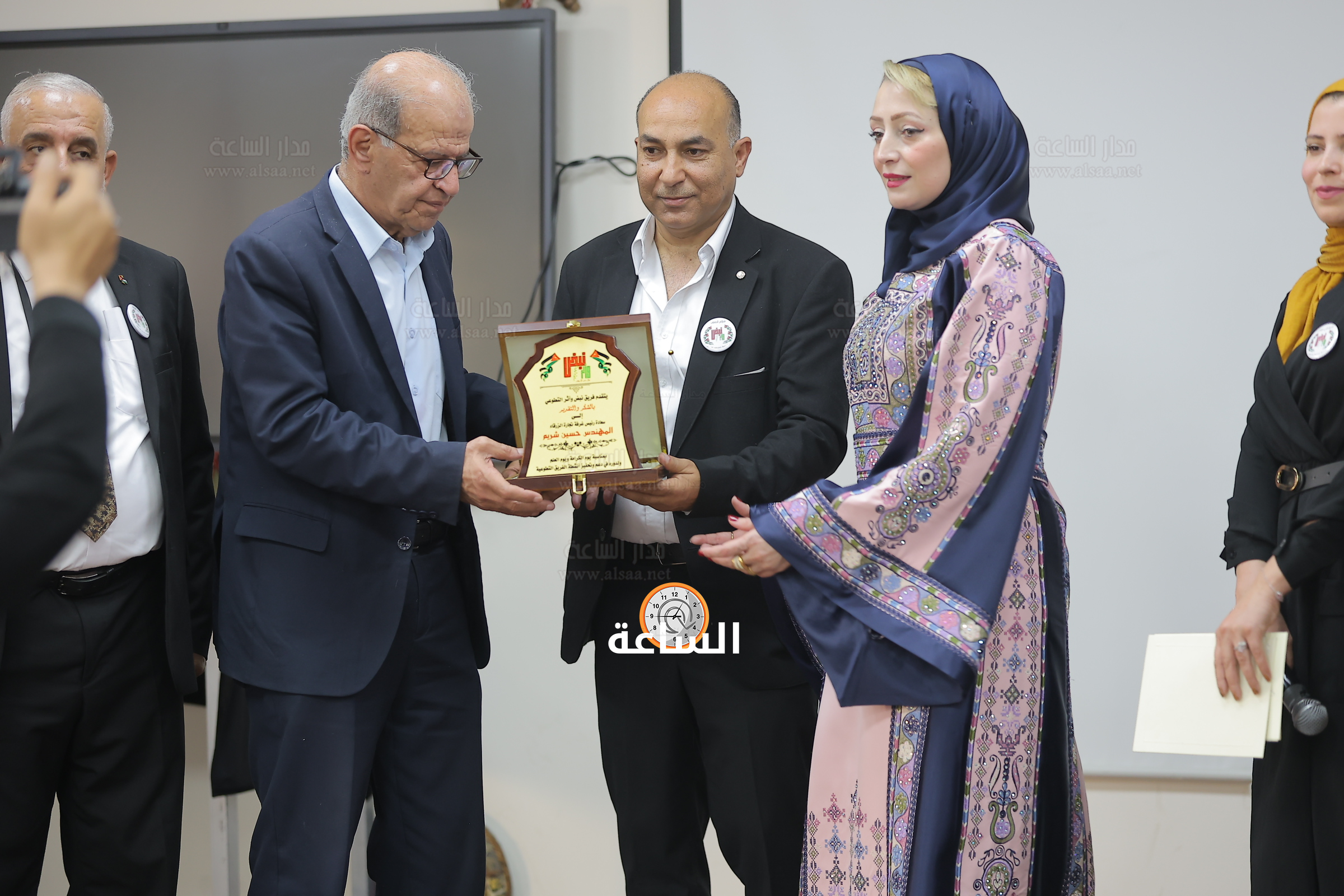 Madar Al-Saa Images 0.37807283302575934