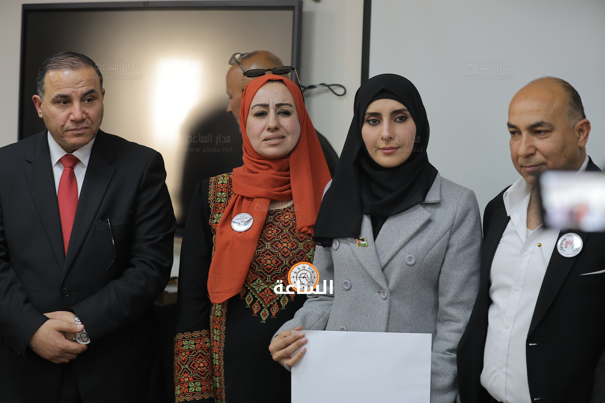 Madar Al-Saa Images 0.7960417484493434