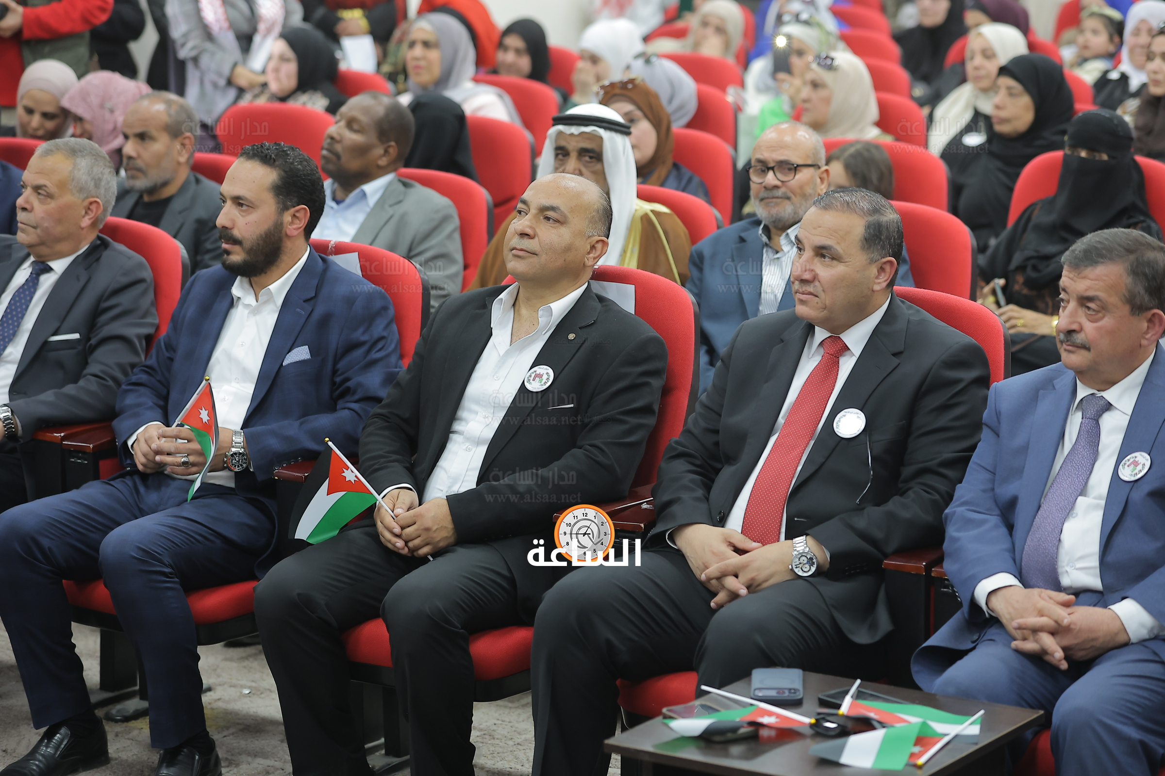 Madar Al-Saa Images 0.4637629339896847