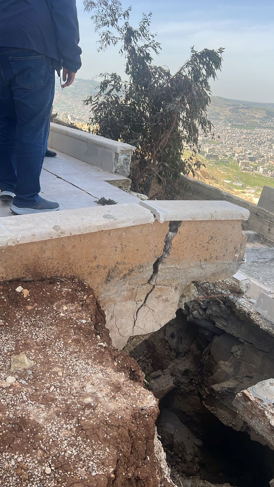 Madar Al-Saa Images 0.3917669334314515