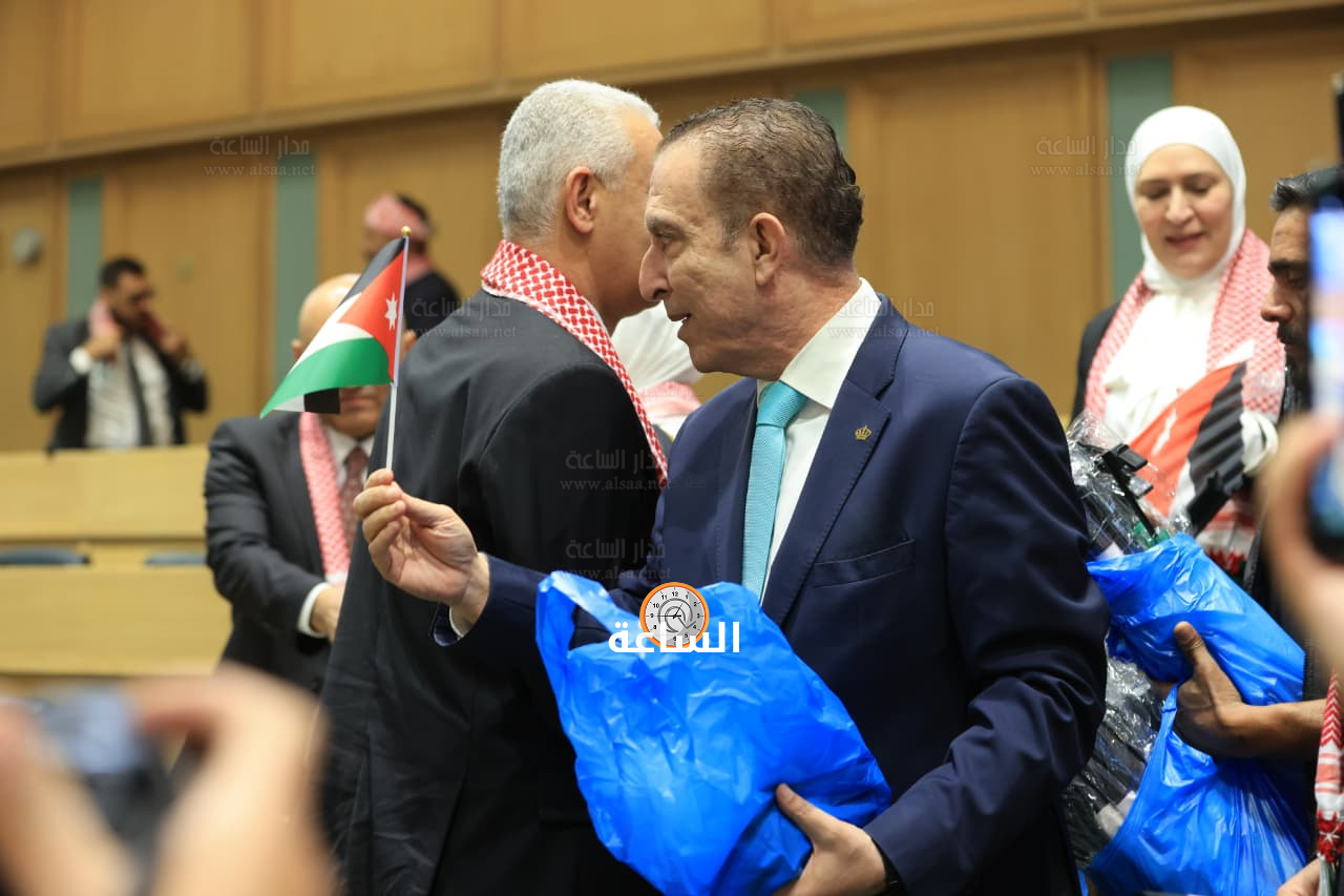 Madar Al-Saa Images 0.6872068661688453