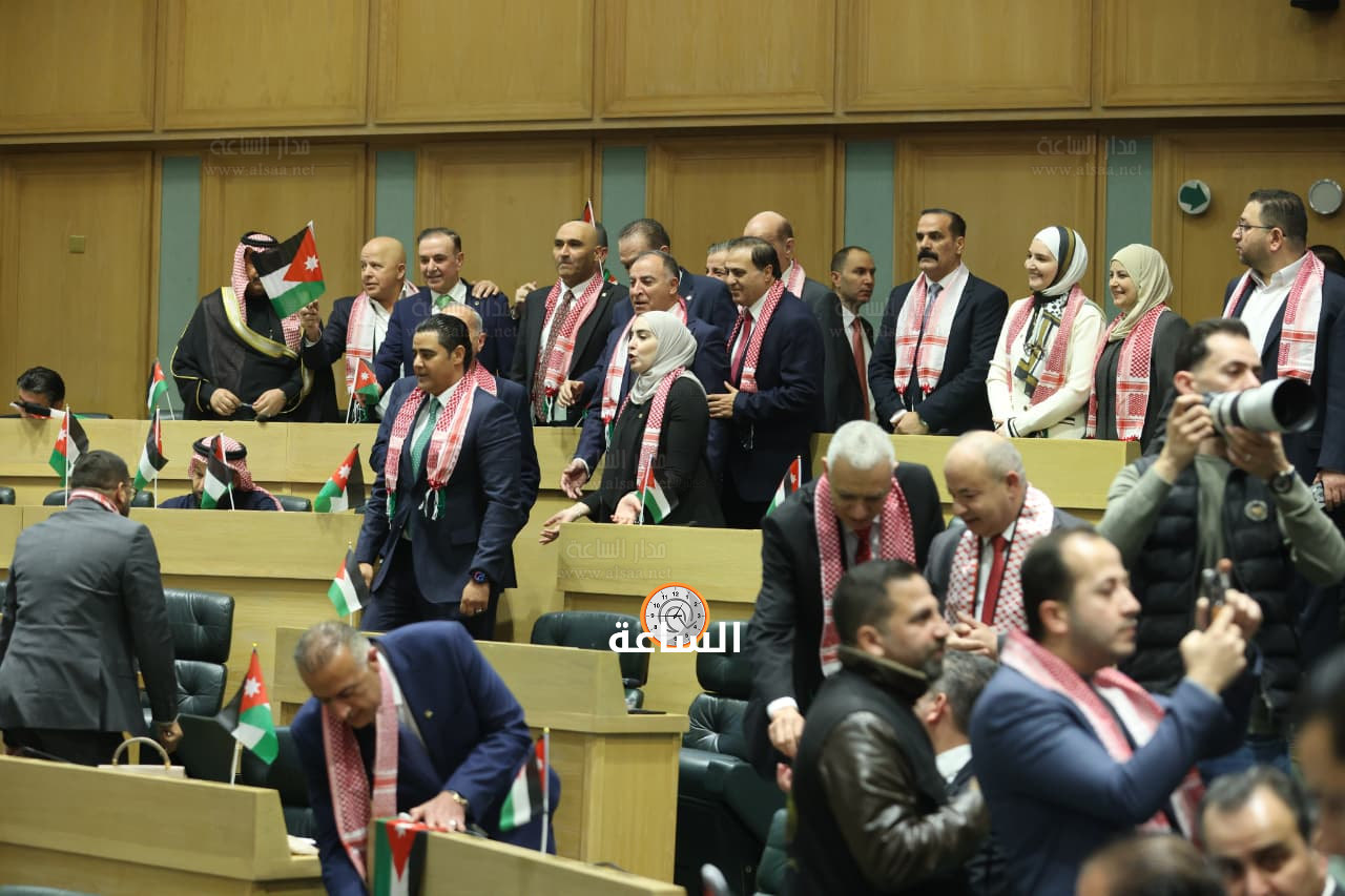 Madar Al-Saa Images 0.36824255260374716