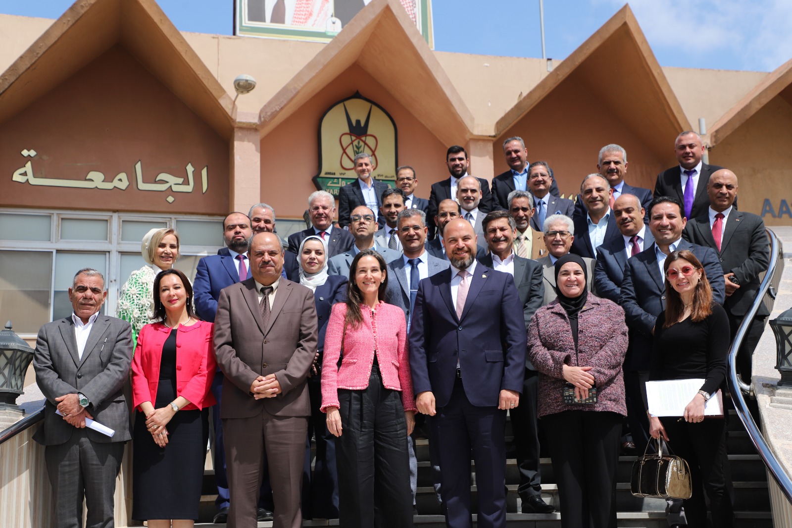 Madar Al-Saa Images 0.5066092438341239