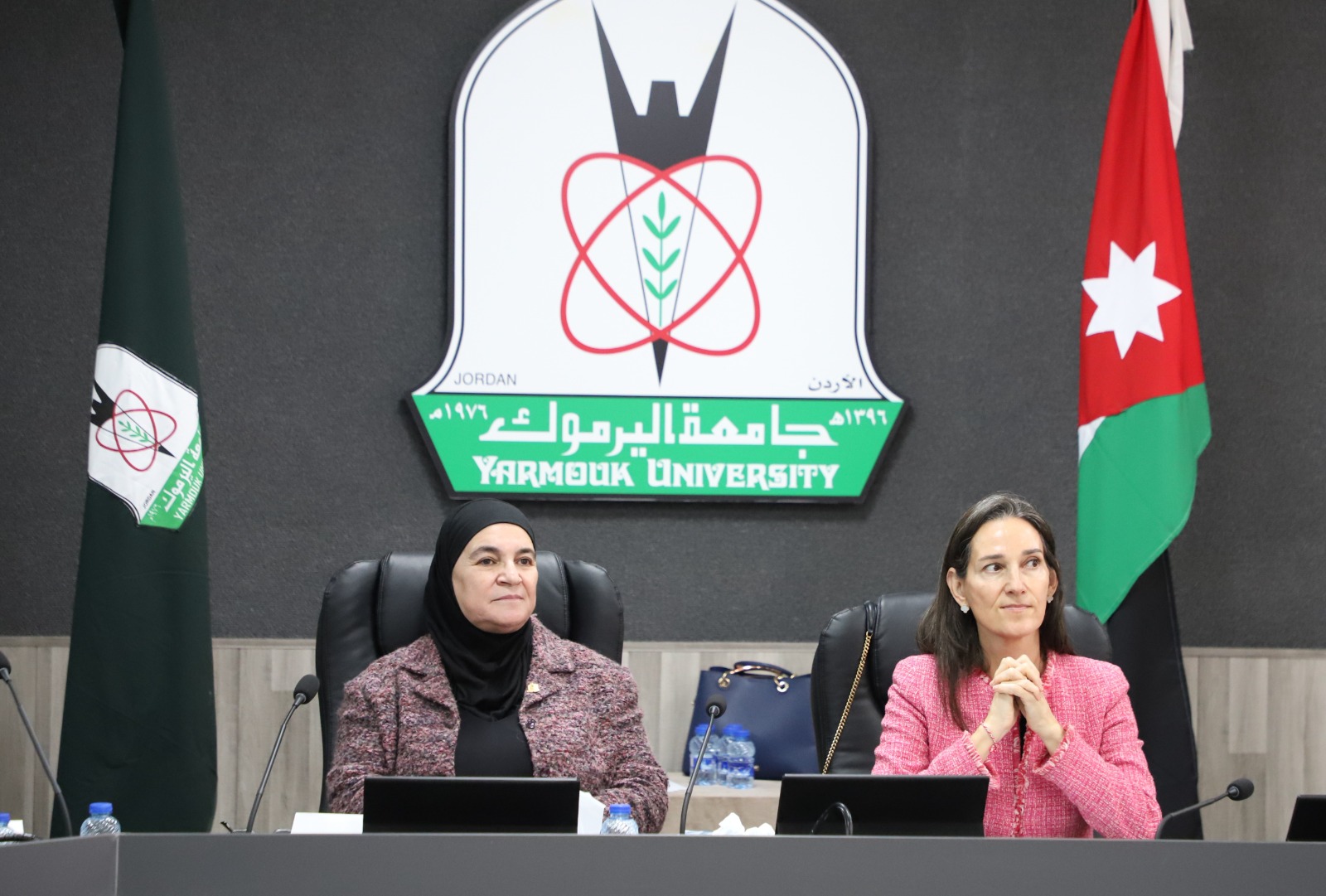 Madar Al-Saa Images 0.3323961642355737