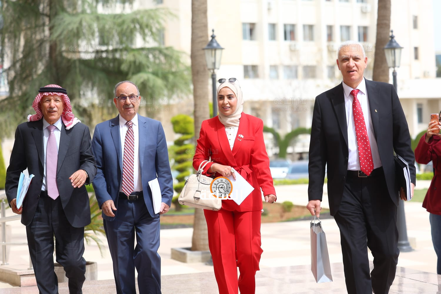 Madar Al-Saa Images 0.47427217156156365