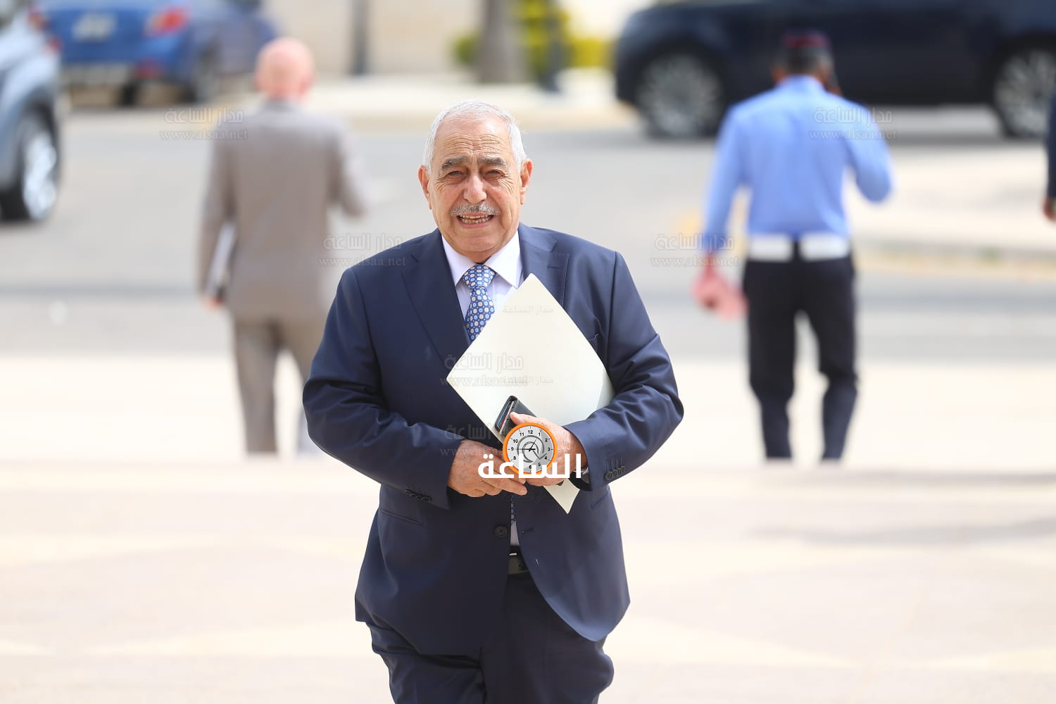 Madar Al-Saa Images 0.7604496207624944