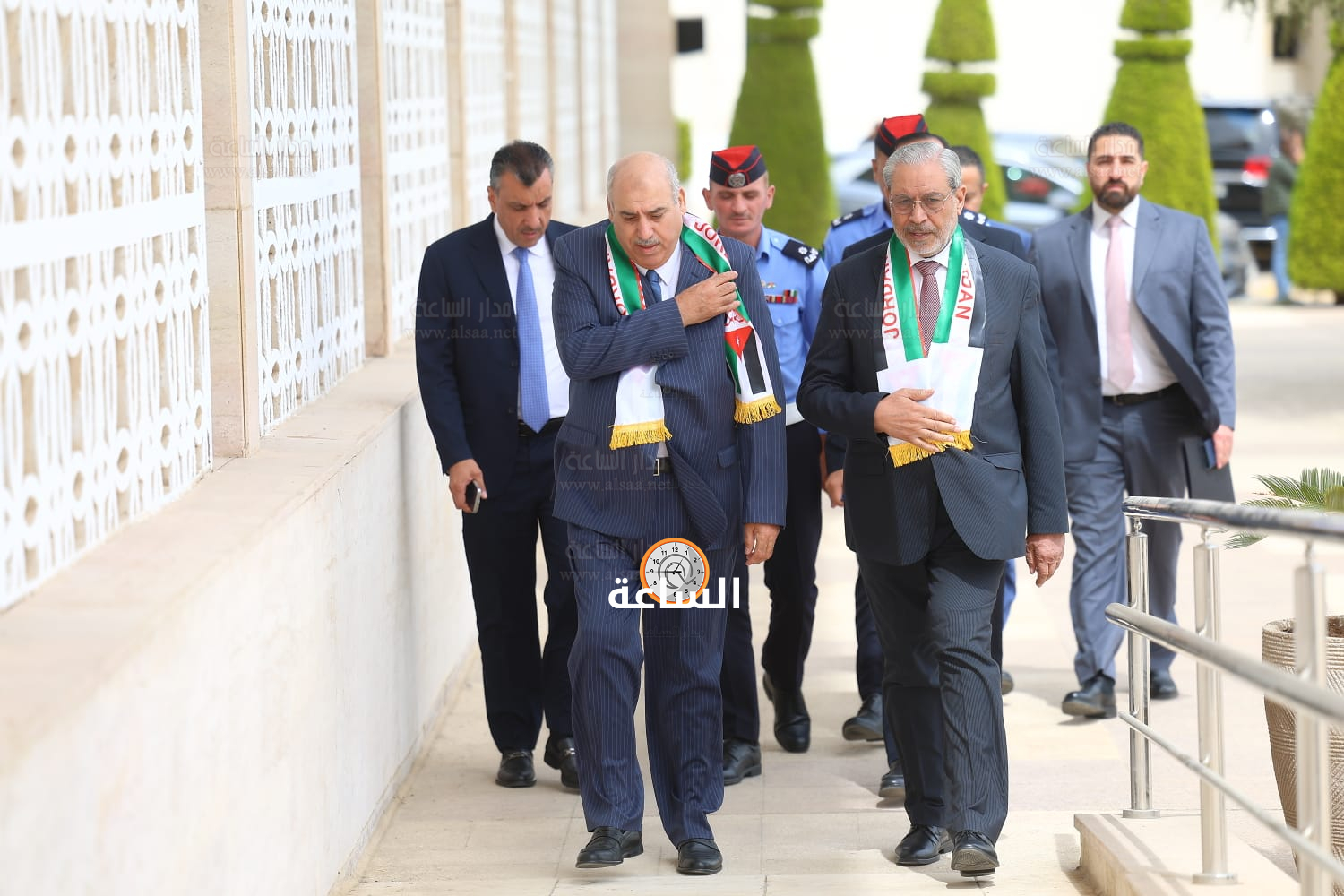 Madar Al-Saa Images 0.6233426401393709