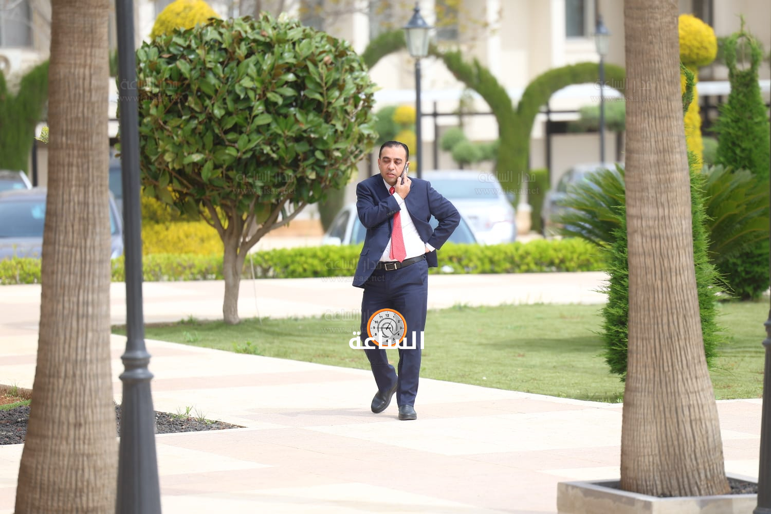 Madar Al-Saa Images 0.3989486522822222