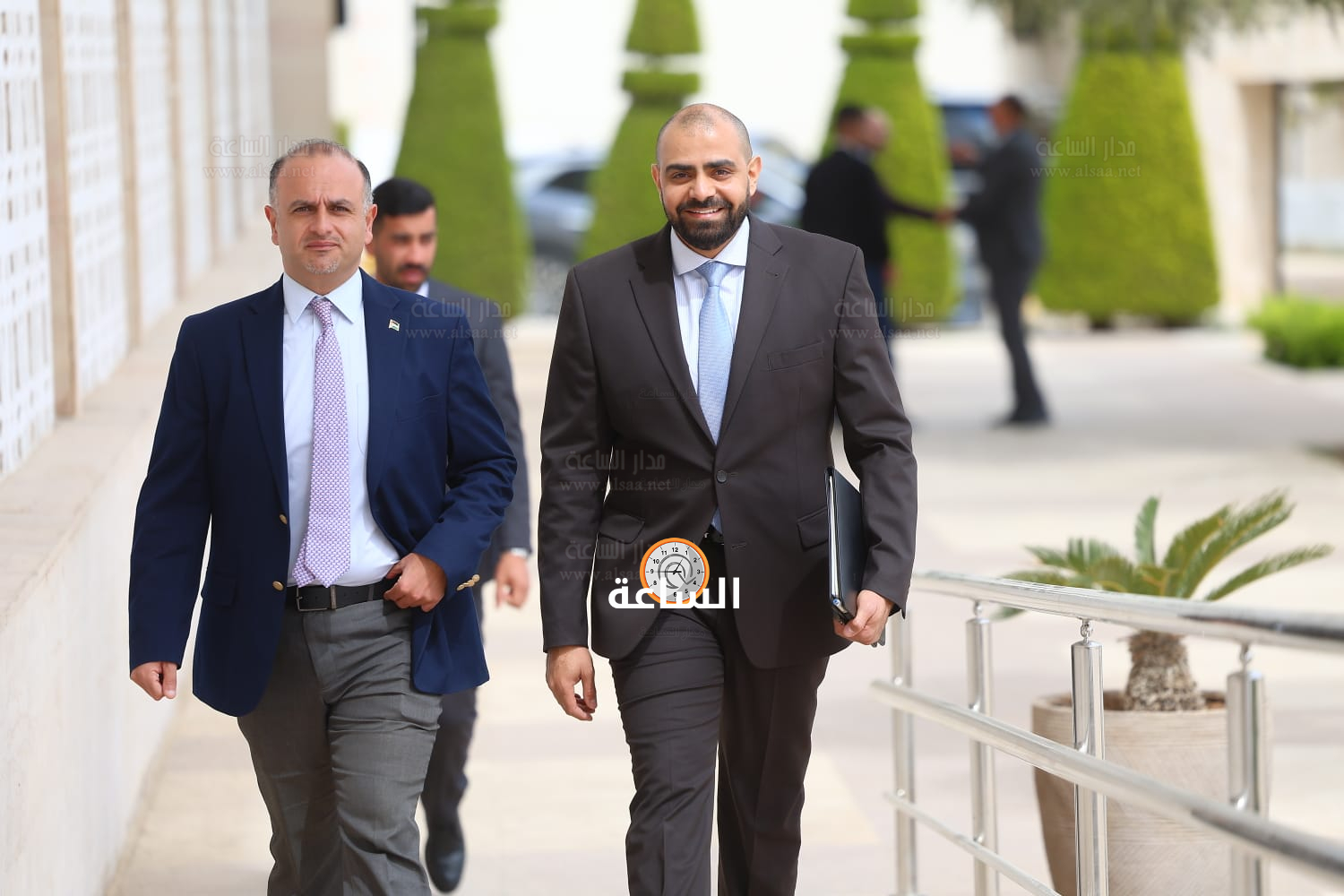 Madar Al-Saa Images 0.5263125816882077