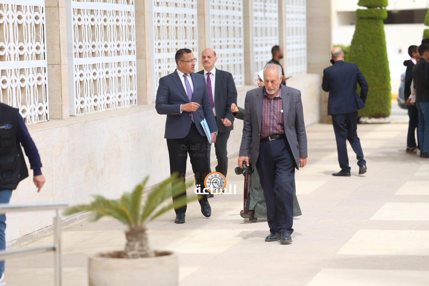 Madar Al-Saa Images 0.9468633804267356