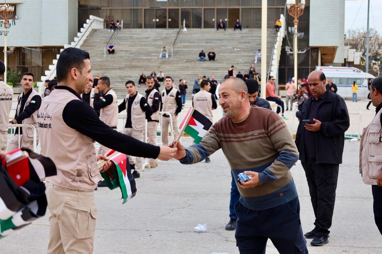 Madar Al-Saa Images 0.9796960668822055