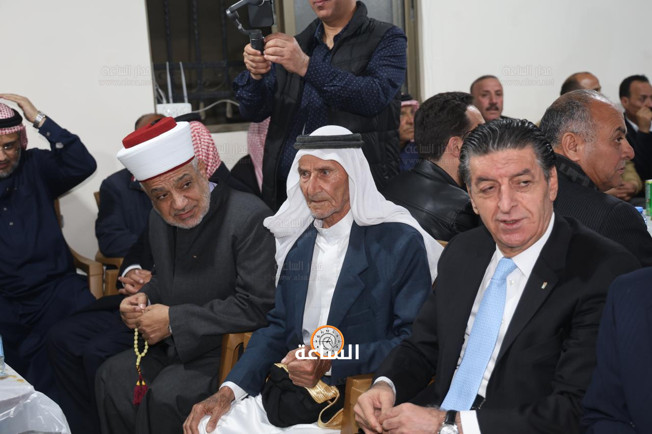 Madar Al-Saa Images 0.3572640638739417