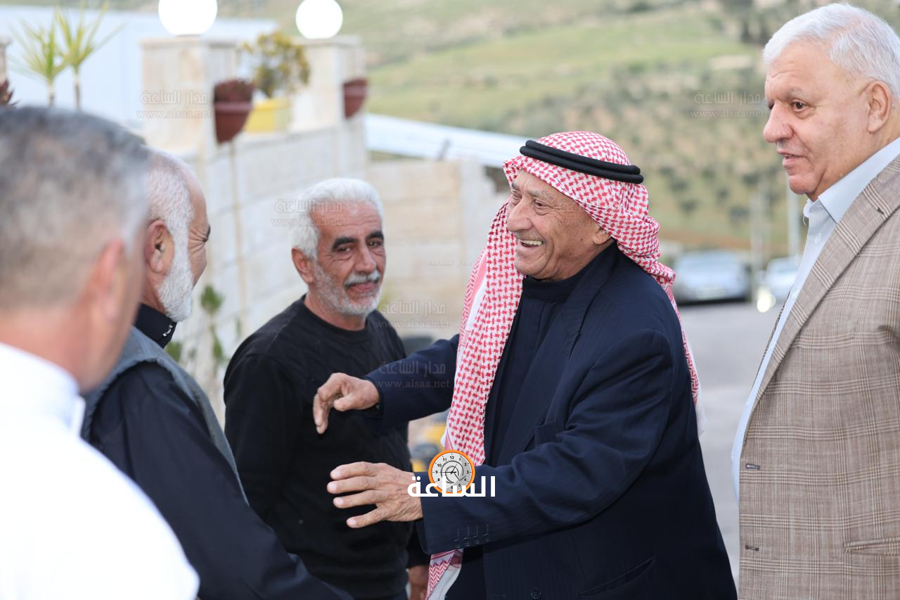 Madar Al-Saa Images 0.5214662861652033