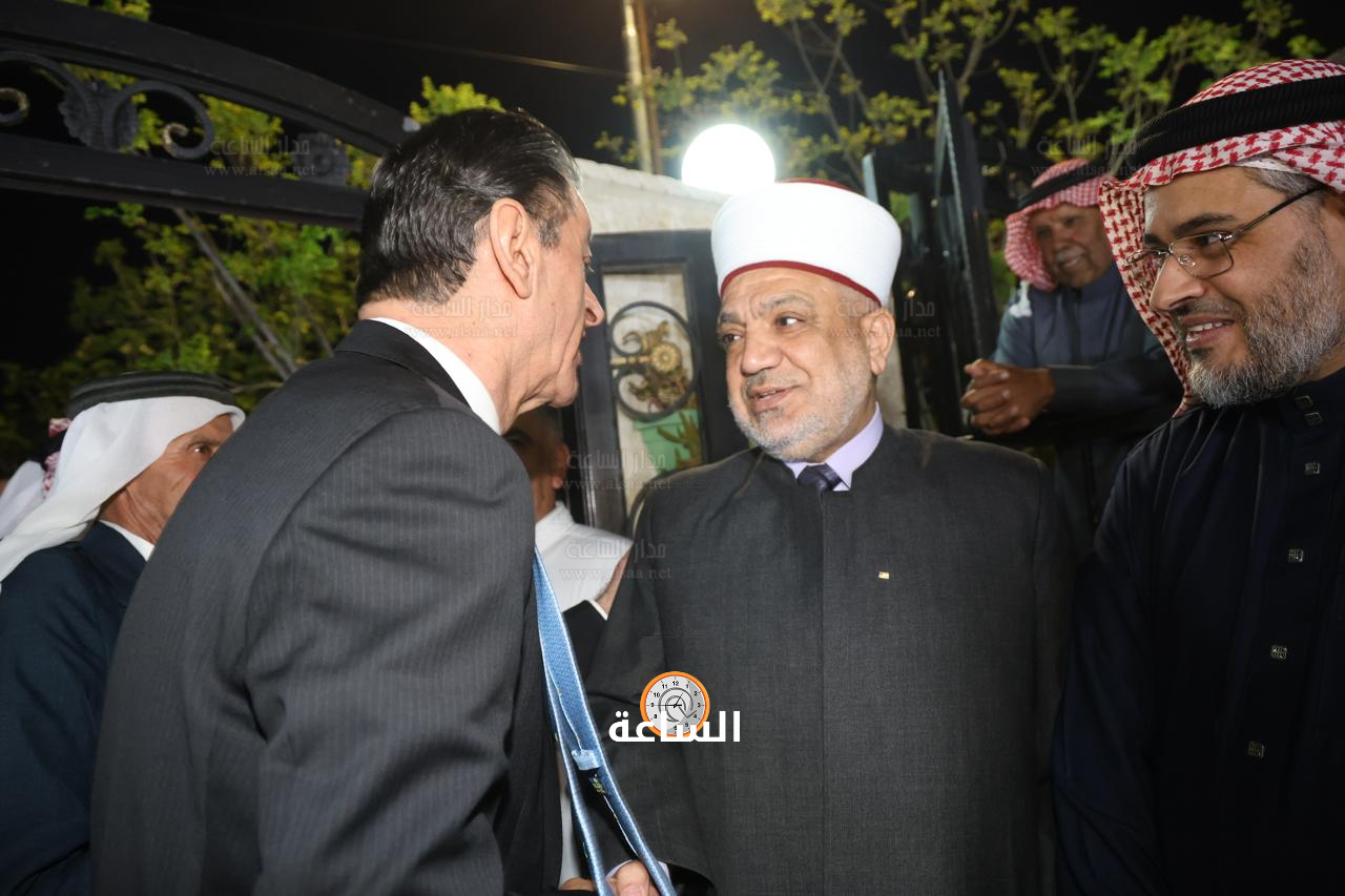 Madar Al-Saa Images 0.5378162131119102