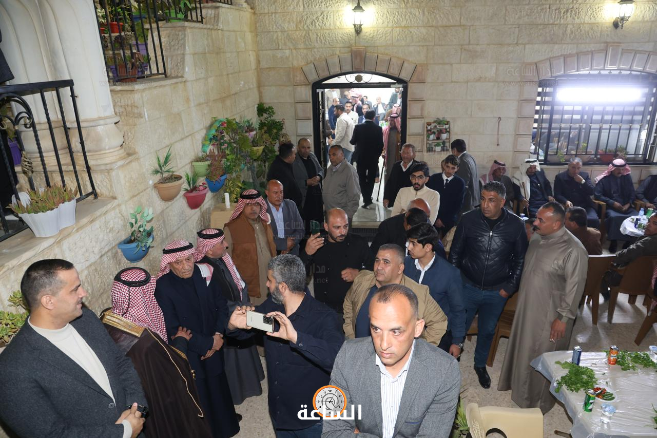 Madar Al-Saa Images 0.4388015609925052