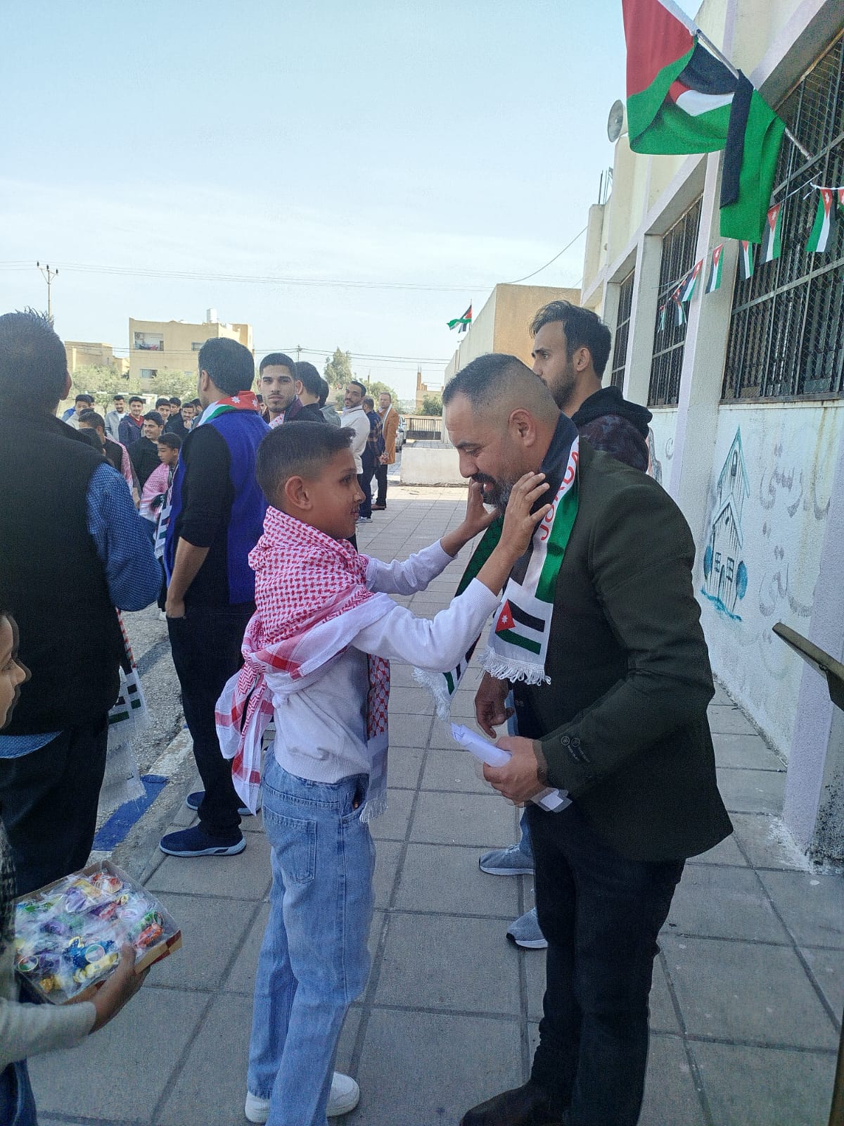 Madar Al-Saa Images 0.09380387875722263