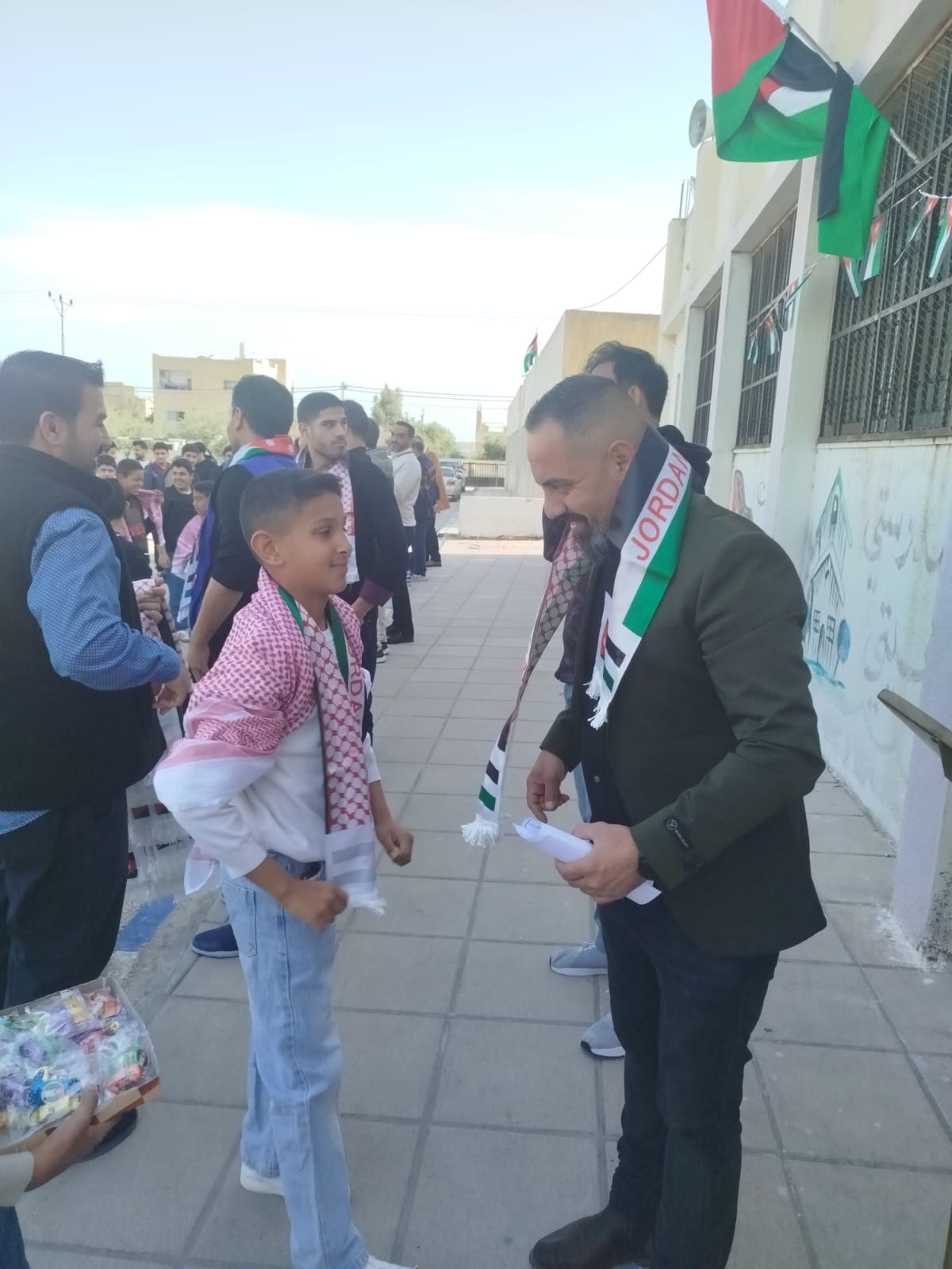 Madar Al-Saa Images 0.5619173501437009