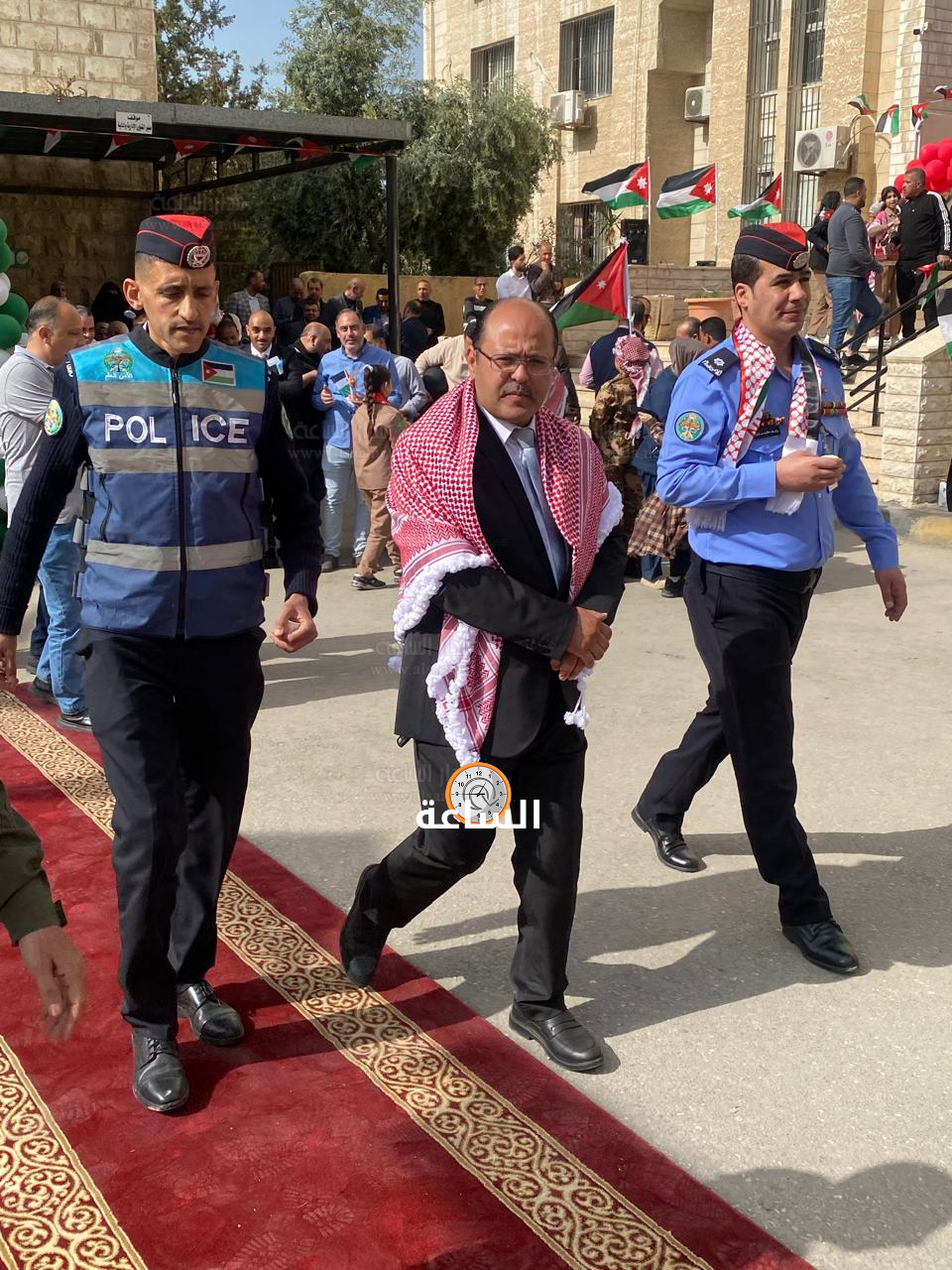 Madar Al-Saa Images 0.04709222436974392