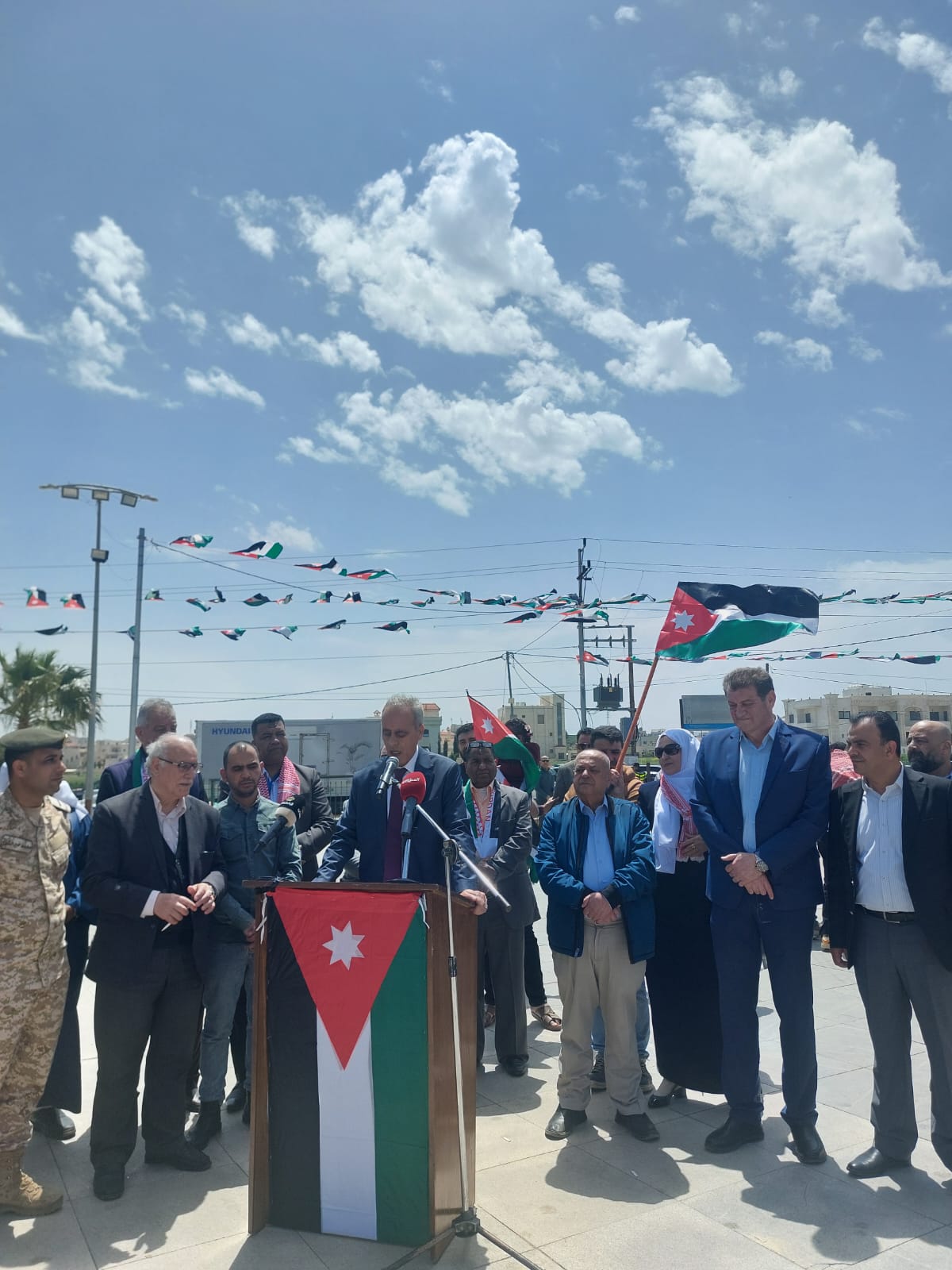 Madar Al-Saa Images 0.8943301899327252