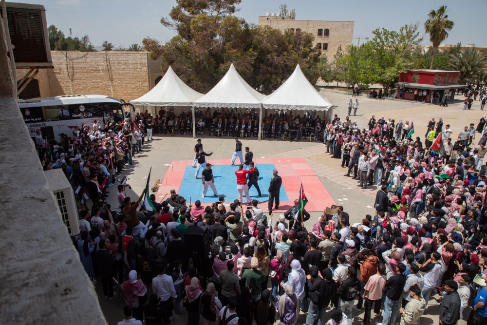 Madar Al-Saa Images 0.7933141088723085