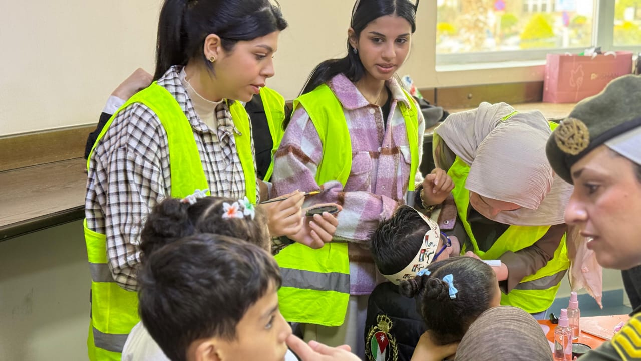 Madar Al-Saa Images 0.9504055511585796