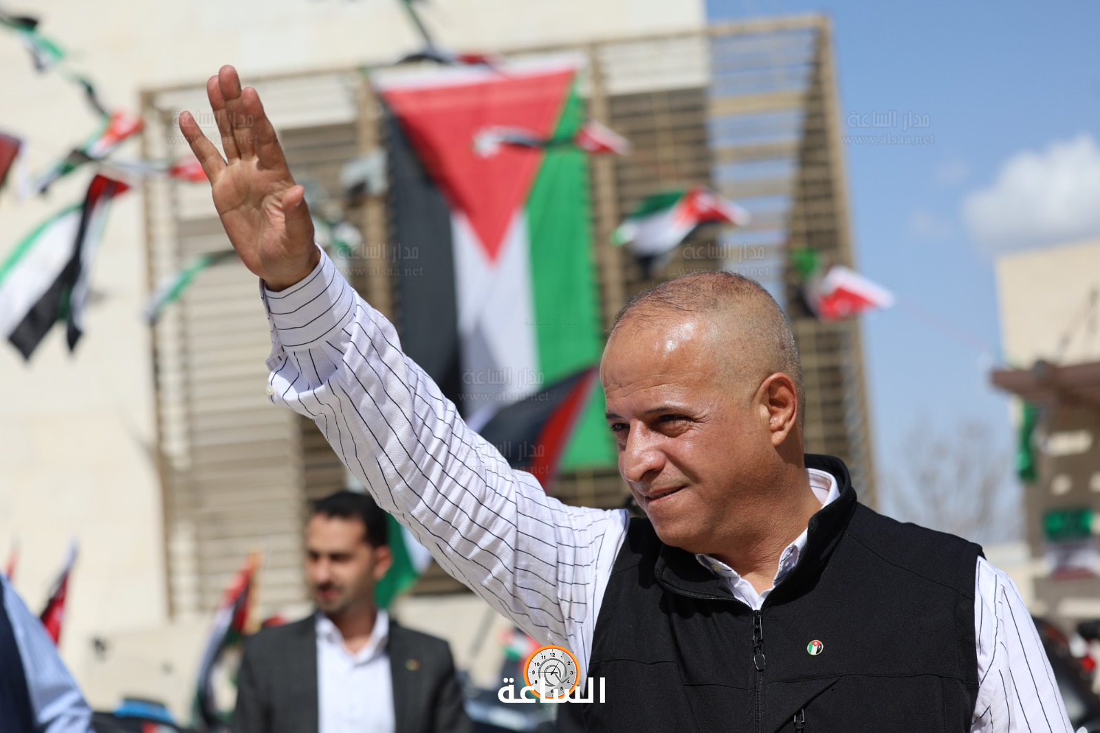 Madar Al-Saa Images 0.4247617144900072