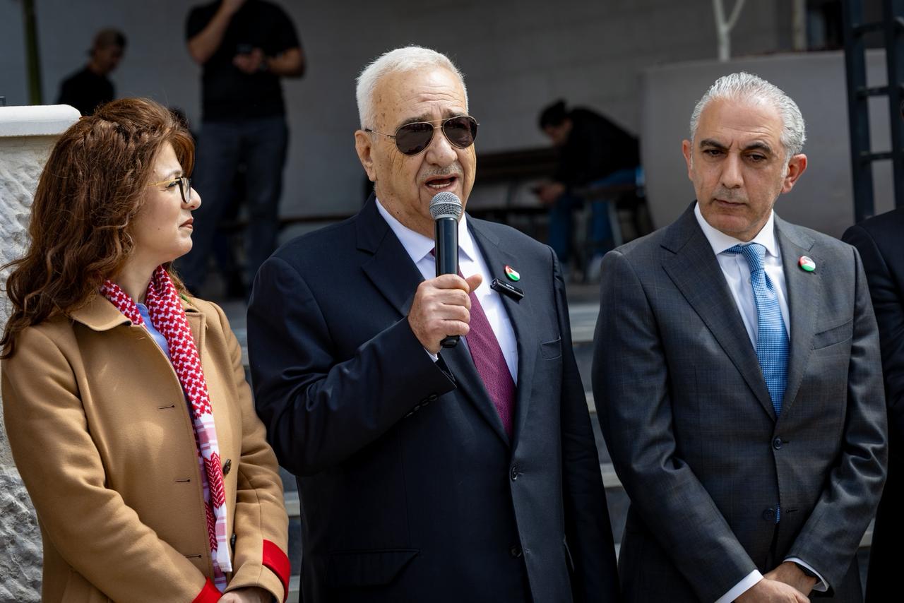 Madar Al-Saa Images 0.11467136664710165