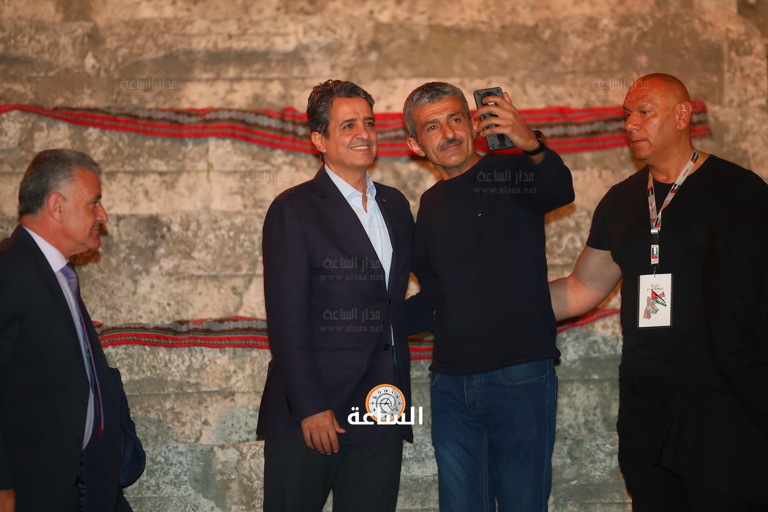 Madar Al-Saa Images 0.6868531710779026