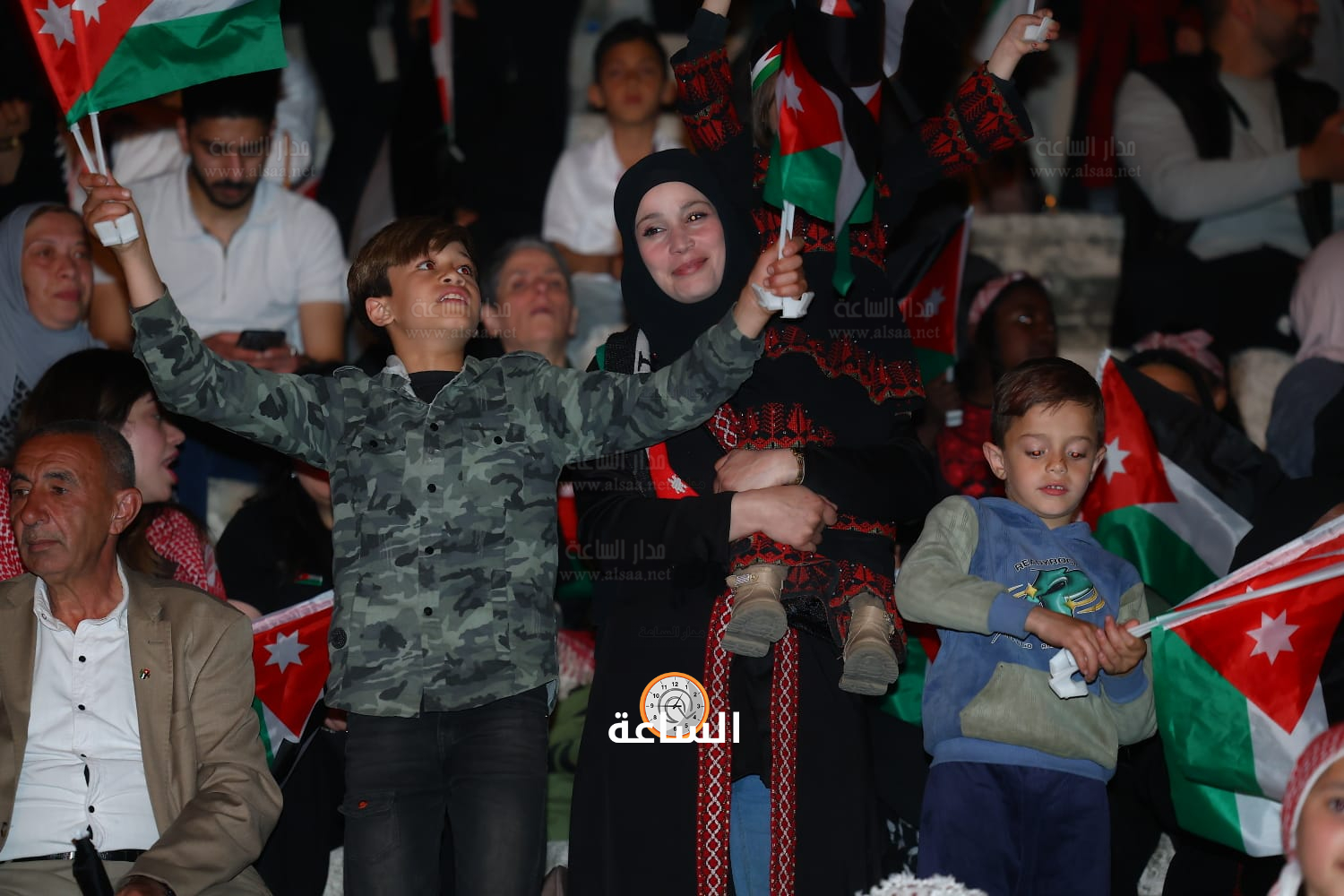 Madar Al-Saa Images 0.7726350830973676