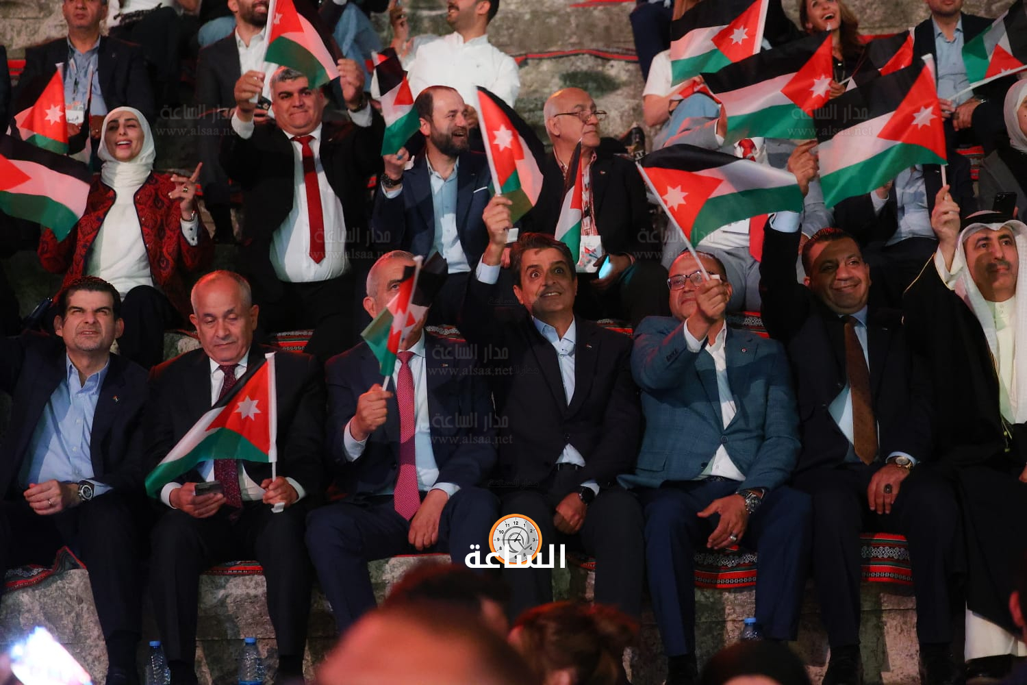 Madar Al-Saa Images 0.8289262366060282