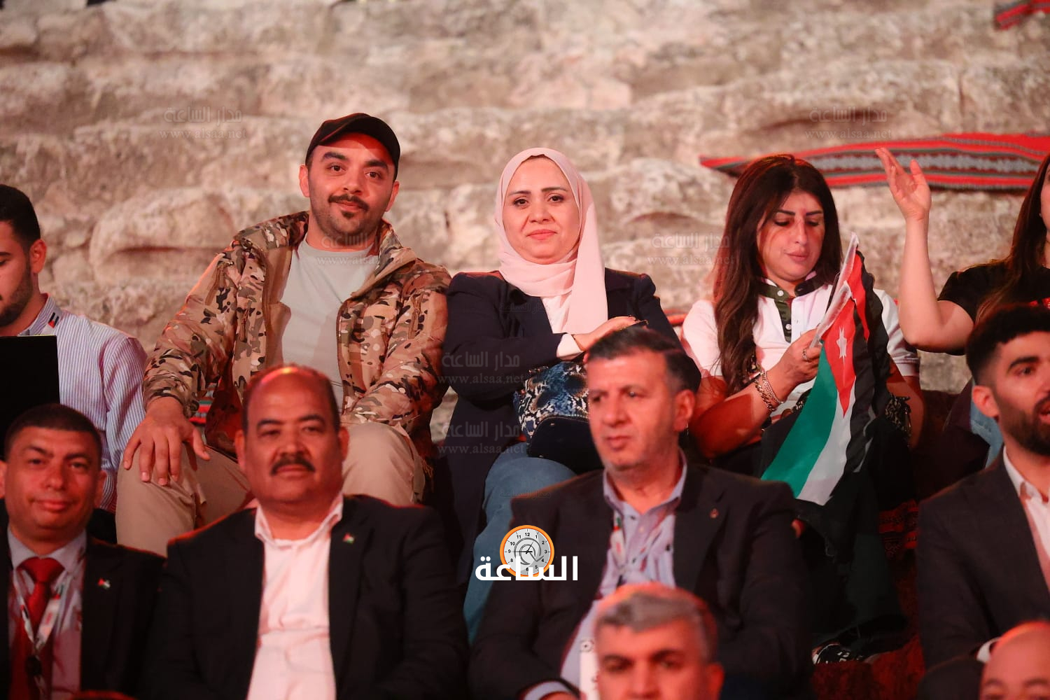 Madar Al-Saa Images 0.4218799651470593