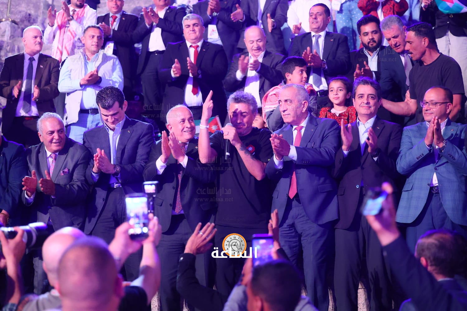 Madar Al-Saa Images 0.0824660211825432