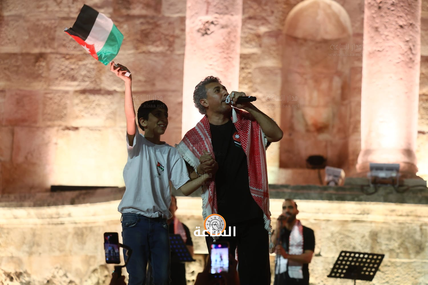 Madar Al-Saa Images 0.18821353402128604