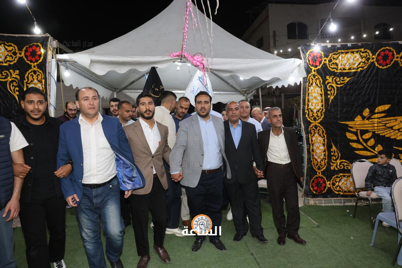 Madar Al-Saa Images 0.26179887925907186