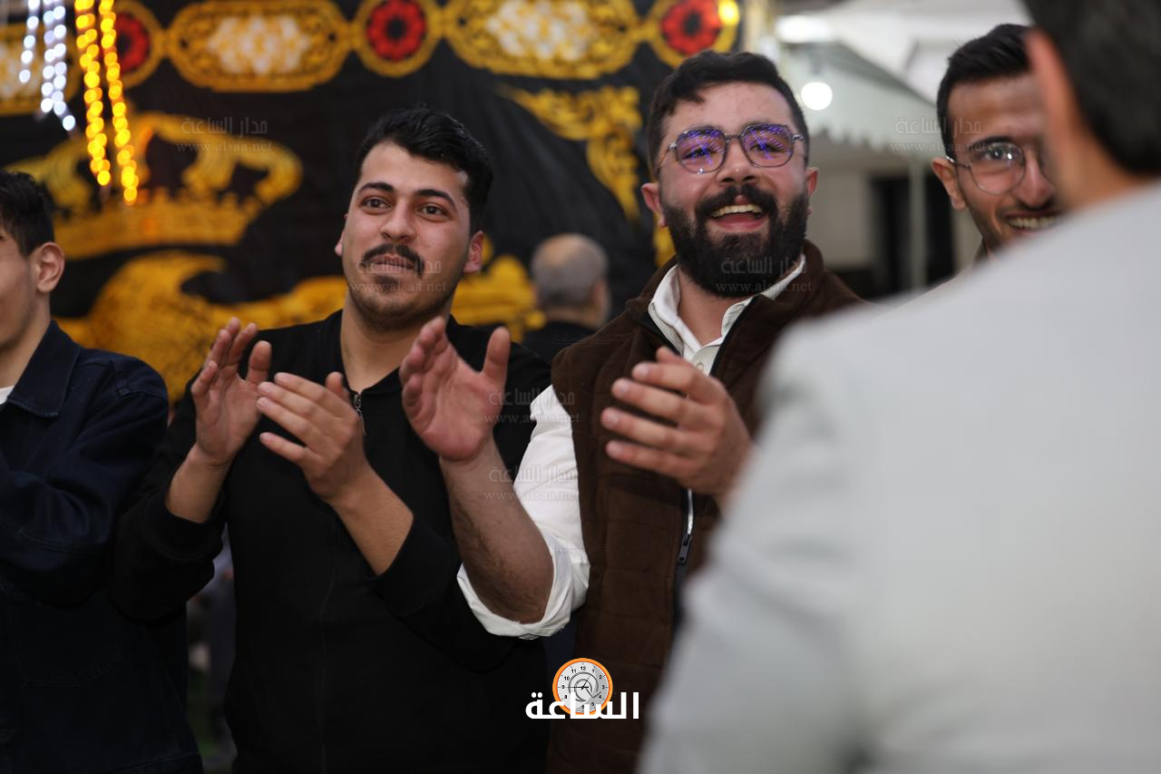 Madar Al-Saa Images 0.40666648493246815