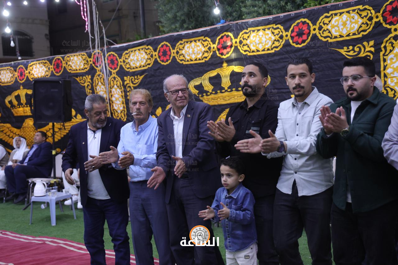 Madar Al-Saa Images 0.5242396085251213