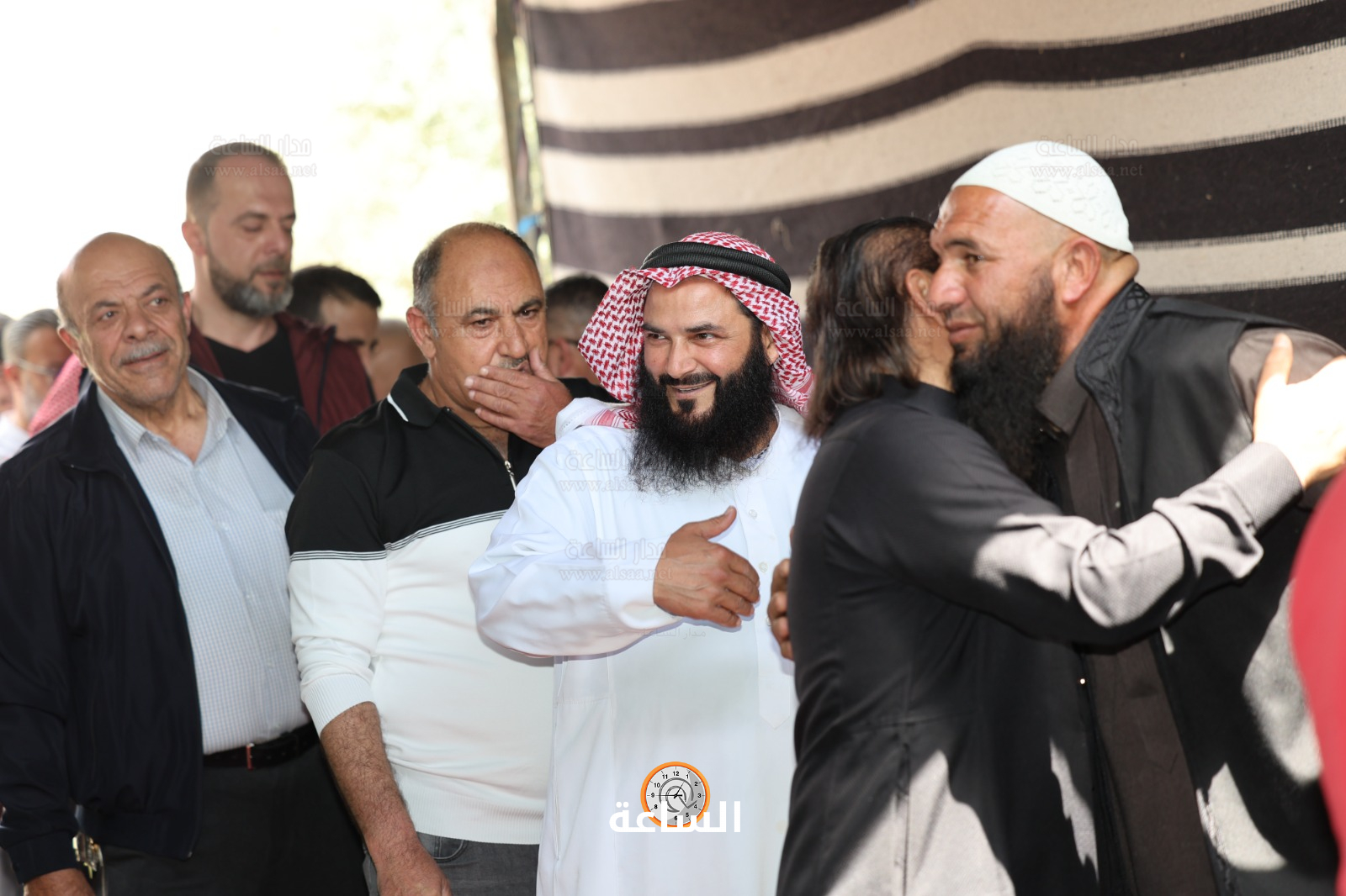 Madar Al-Saa Images 0.7837236783697329