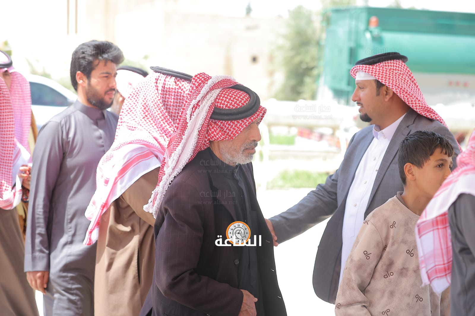 Madar Al-Saa Images 0.3564606425888158